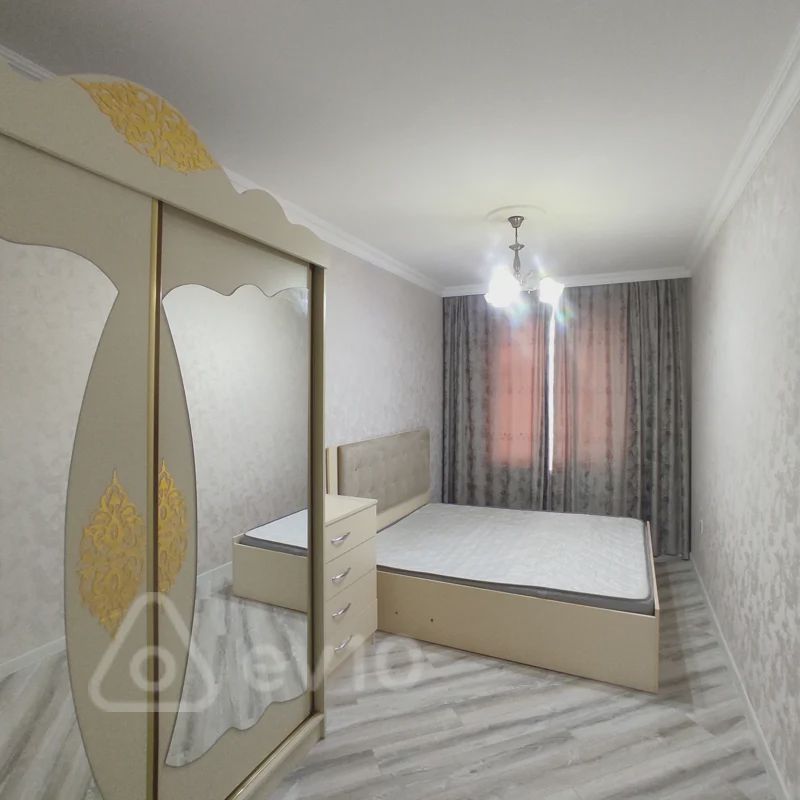 For sale: 2-room apartment (old building), 55 m² — Mənzil, Bakı (6)