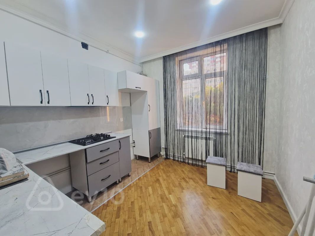 For rent: 3-room apartment (old building), 70 m² — Mənzil, Bakı (9)