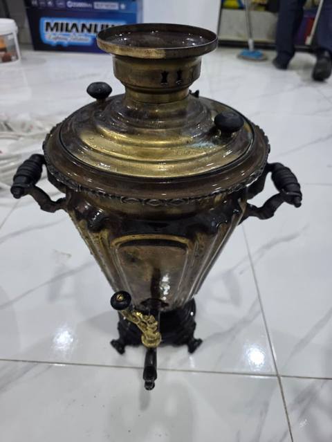 Misin samovar – klassik dizaynlı, metal (pirinç/laylı mis görünüşlü) — Oshxona texnikasi