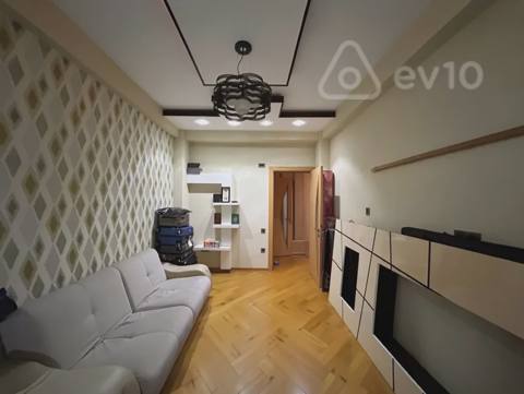 5 otaqlı mənzil, 203 m², Xətai metrosunun yanı — ბინა