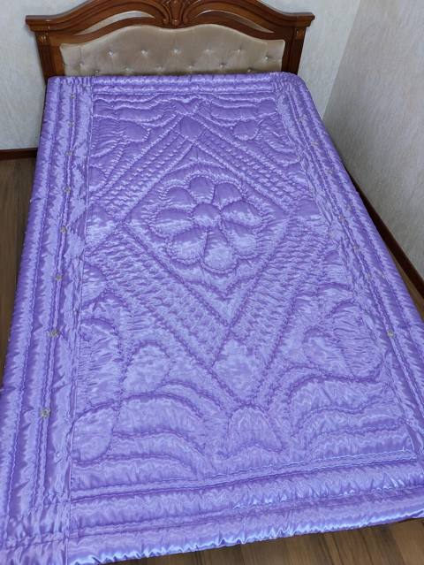 Cehizlik teze yun yorgan. Gence sirigi ile sirinib.160/200 Qiymet 50 — Масазыр