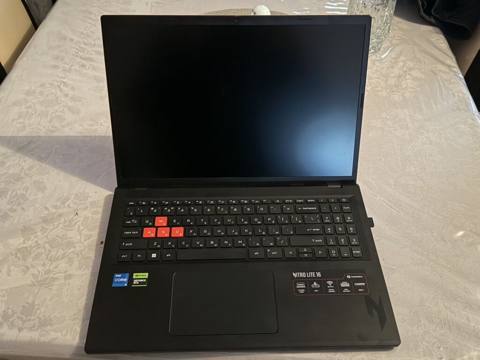 Acer Nitro Lite 16 noutbuk. Oyun, gündəlik istifadə, proqramlaşdırma — Мехдиабад