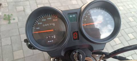 Motosiklet – klassik nacked tipli, şəhər və qısa məsafələr üçün rahat — Геранбой