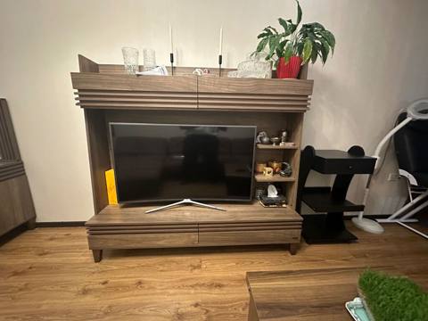 İşlənmiş, Düz TV altlığı, Polkalı, Taxtalı — 175 ₼ · Баку · Televizor altlıqları və standlar İşlənmiş, Düz TV altlığı, Polkalı, Taxtalı — Баку