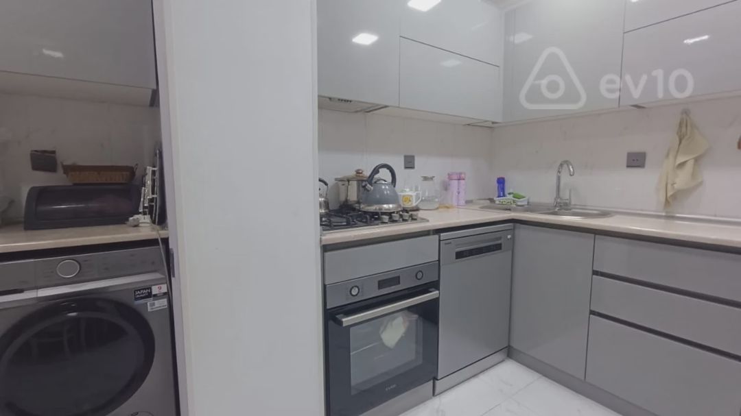 For sale: 3-room apartment (old building), 104 m² — Mənzil, Bakı (6)