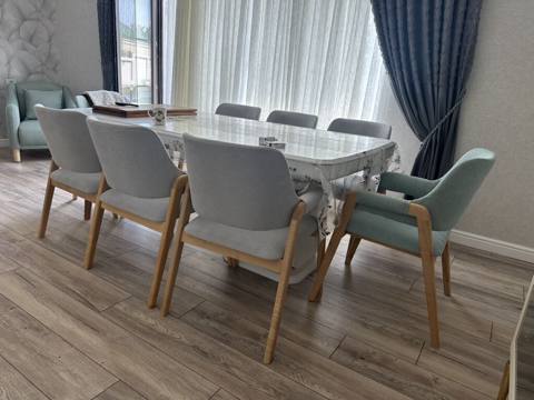 Qonaq otağı üçün, İşlənmiş, Açılan, Dördbucaq masa, 8 stul — 2 400 ₼ · Novkhani · Masalar və stullar Qonaq otağı üçün, İşlənmiş, Açılan, Dördbucaq masa, 8 stul — Novkhani