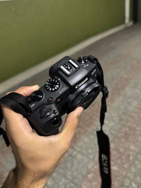 Təzə kimidir. Az istifadə olunub. Body formada satılır. Üstündə təzə — 950 ₼ · Bakı · Fotoaparat Təzə kimidir. Az istifadə olunub. Body formada satılır. Üstündə təzə — Bakı
