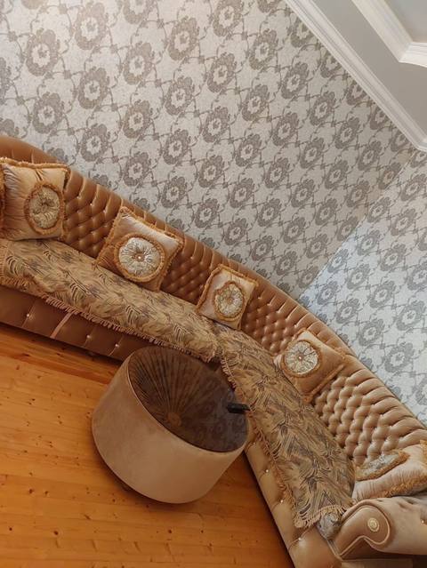 Lüks künc divan dəsti - Forma: yarımdairəvi künc divan - Material — 700 ₼ · Дигях · Yumşaq mobilya dəstləri Lüks künc divan dəsti - Forma: yarımdairəvi künc divan - Material — Дигях
