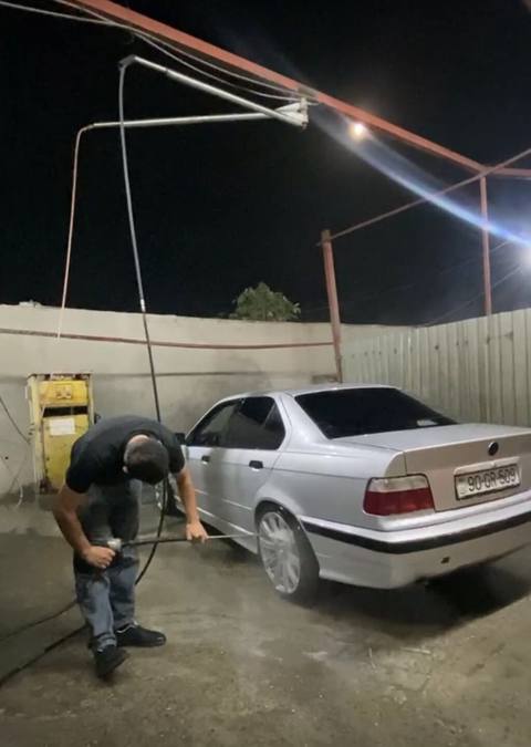 BMW 3 series: 1.8 l 1997 il Sedan — Digah