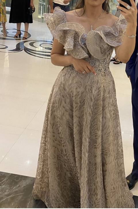 Zərif gecə/libas - Rəng: şampan-bej tonlarında - Stil: uzun — 450 ₼ · Baku · Axşam paltarları Zərif gecə/libas - Rəng: şampan-bej tonlarında - Stil: uzun — Baku