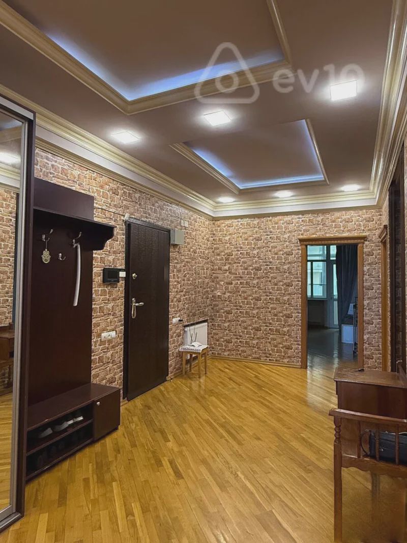 For sale: 3-room apartment (new building), 130 m² — Mənzil, Bakı (10)