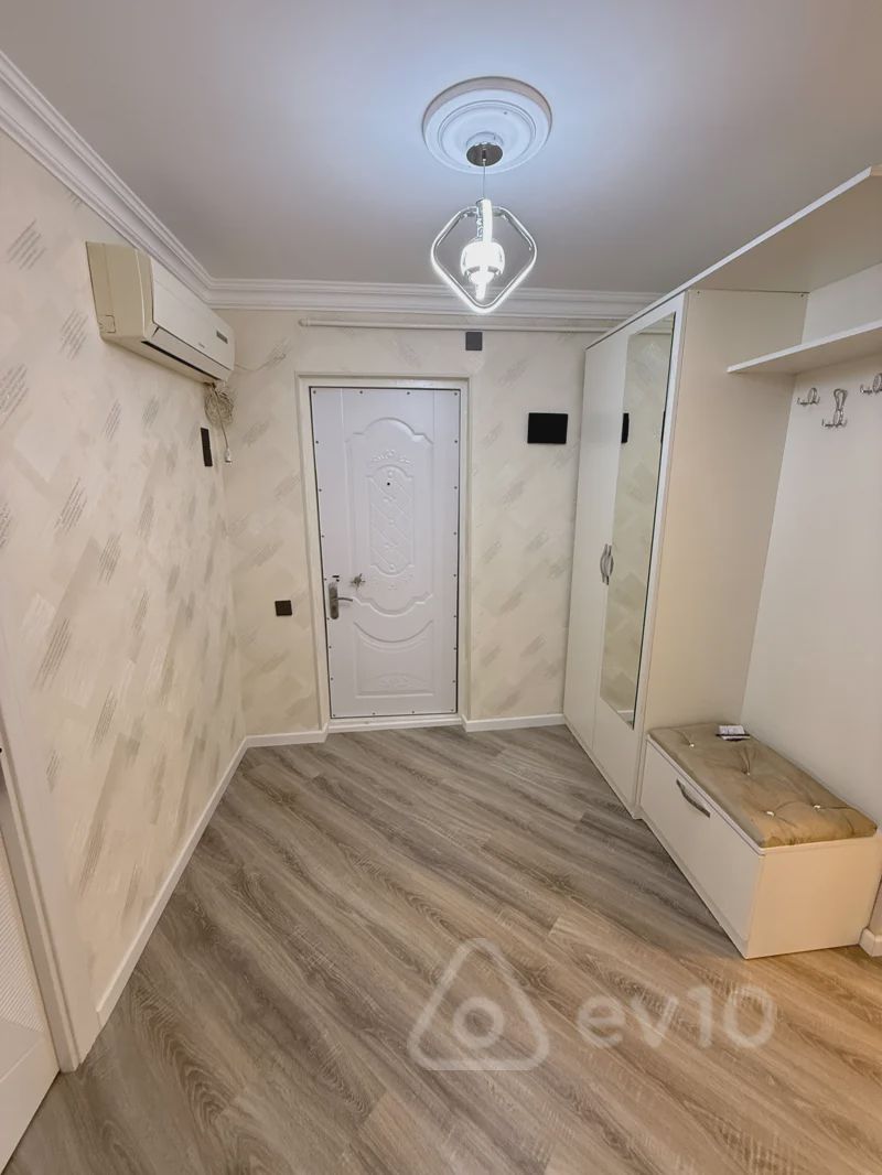 For sale: 3-room apartment (old building), 70 m² — Mənzil, Bakı (8)