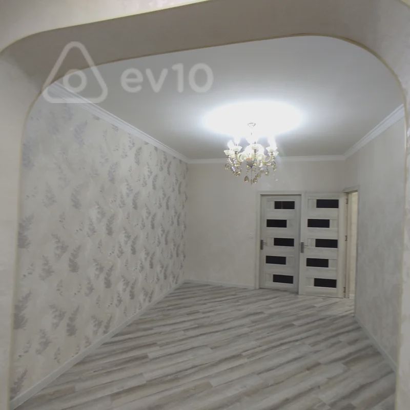 For sale: 2-room apartment (old building), 55 m² — Mənzil, Bakı (8)