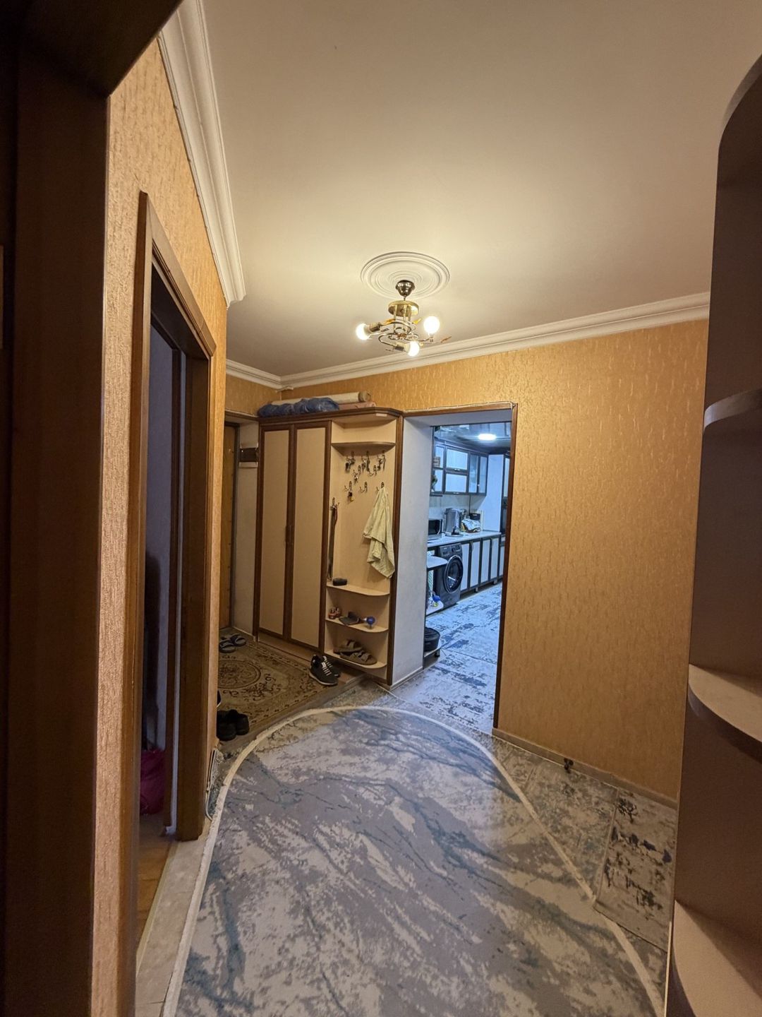 For sale: 4-room apartment (old building), 100 m² — Mənzil, Bakı (9)