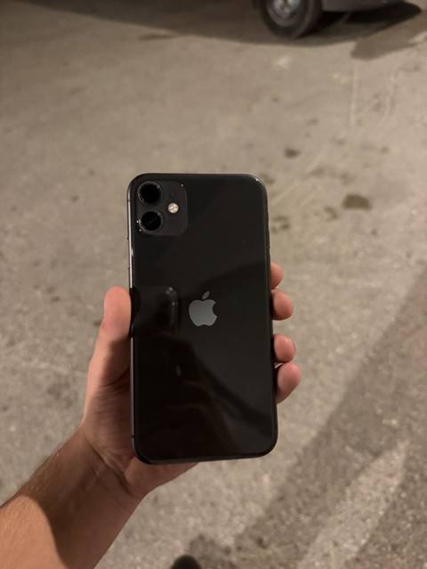 IPhone 11, 64 GB, Qara, Simsiz şarj — 300 ₼ · Baku · Apple iPhone IPhone 11, 64 GB, Qara, Simsiz şarj — Baku