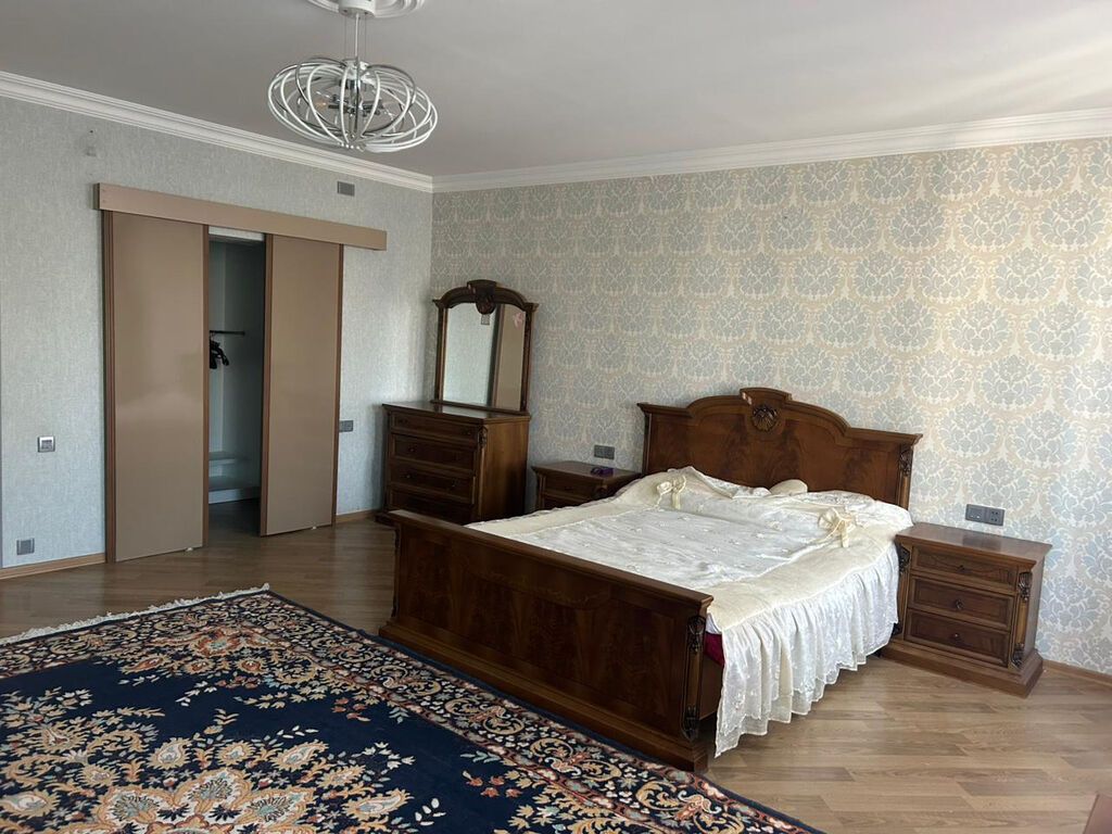 For sale: 4-room apartment (old building), 130 m² — Mənzil, Bakı (5)