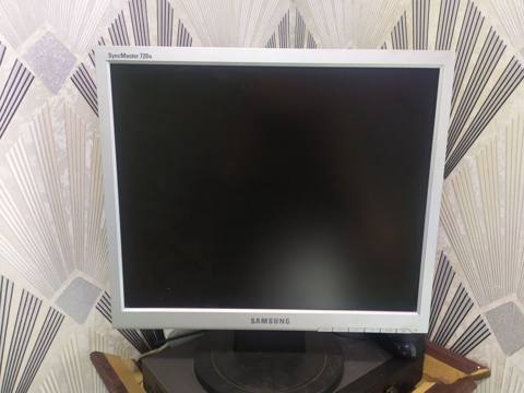 Samsung monitor + hikvision kamera aparatı. Hər ikisi əla — 200 ₼ · Ganja · Monitorlər Samsung monitor + hikvision kamera aparatı. Hər ikisi əla — Ganja
