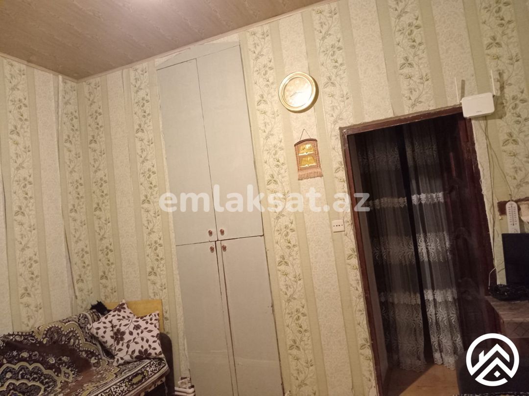 For sale: 2-room apartment (old building), 38 m² — Mənzil, Bakı (7)