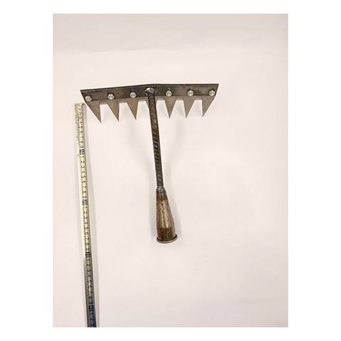 Dırmıq, karbonlu polad/metal, 23 sm — 10.06 ₼ · Bakı · Mallar Dırmıq, karbonlu polad/metal, 23 sm — Bakı
