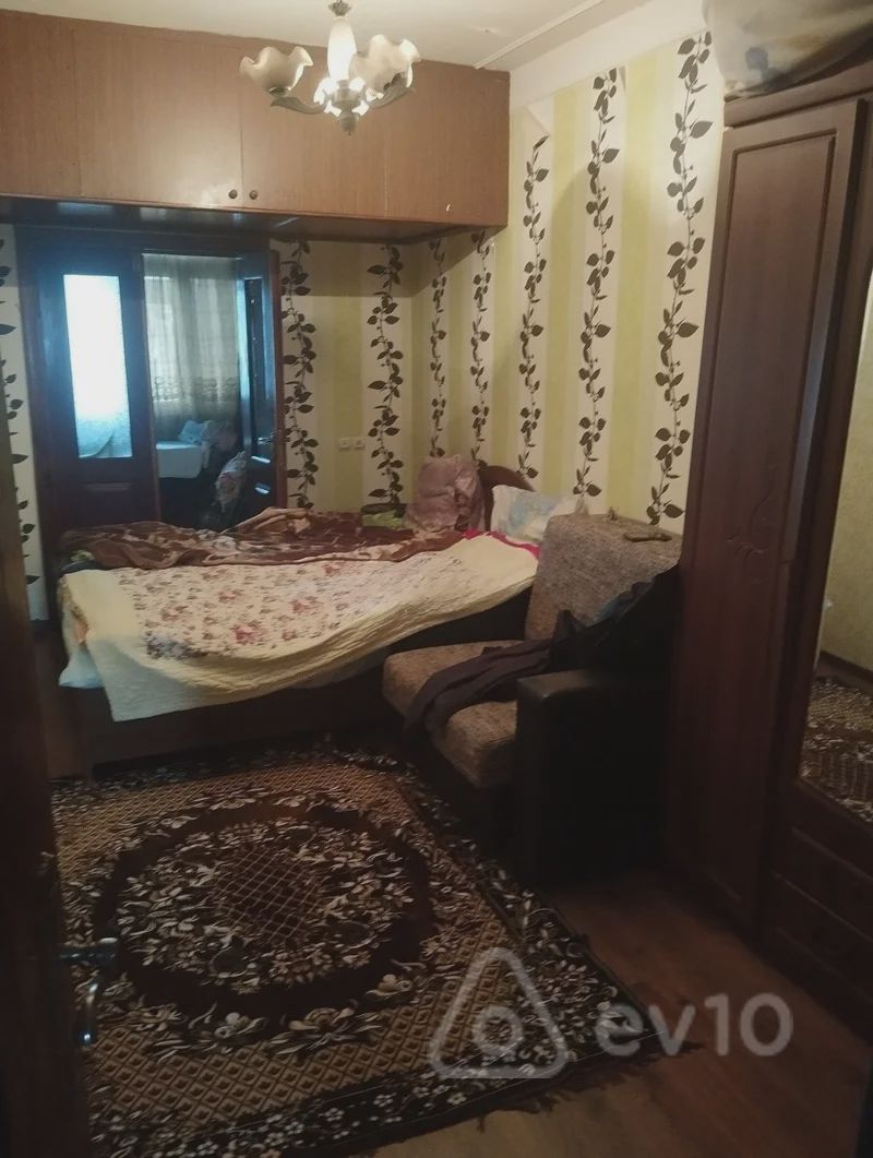 For sale: 3-room apartment (old building), 100 m² — Mənzil, Bakı (6)