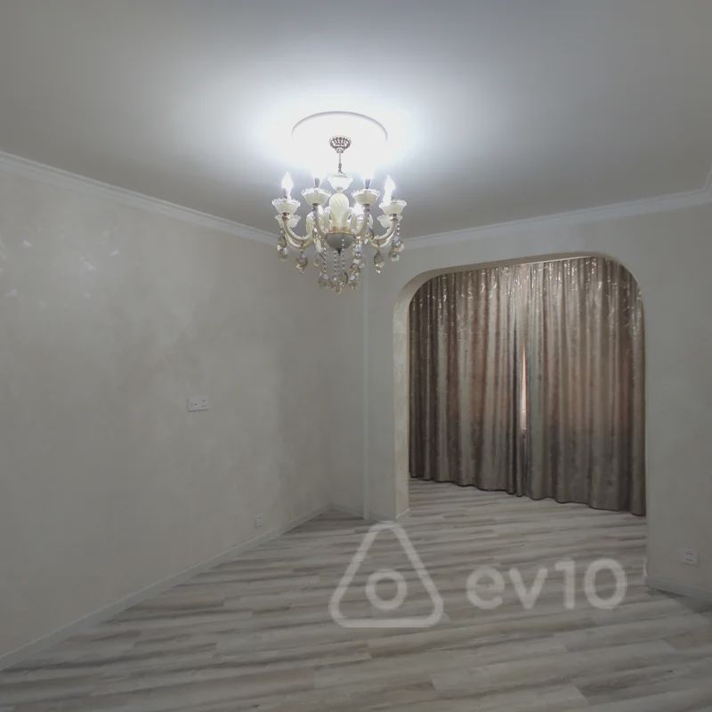 For sale: 2-room apartment (old building), 55 m² — Mənzil, Bakı (9)