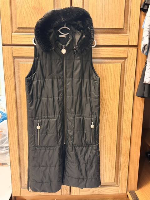 Jilet, XL, rəng - Qara — 30 ₼ · Баку · Yelek Jilet, XL, rəng - Qara — Баку