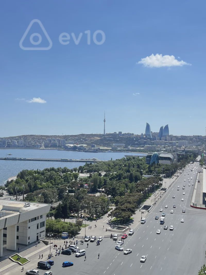 For sale: 4-room apartment (new building), 241 m² — Mənzil, Bakı (3)