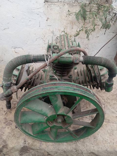 0506133730 Real aclvlya endrim var üc silindrli mexaniki hava — 600 ₼ · Saatly · Pompa və kompressor 0506133730 Real aclvlya endrim var üc silindrli mexaniki hava — Saatly