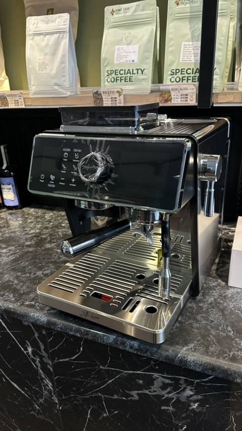 Espresso, cappuccino və digər qəhvə növlərinin hazırlanması üçün — Baku
