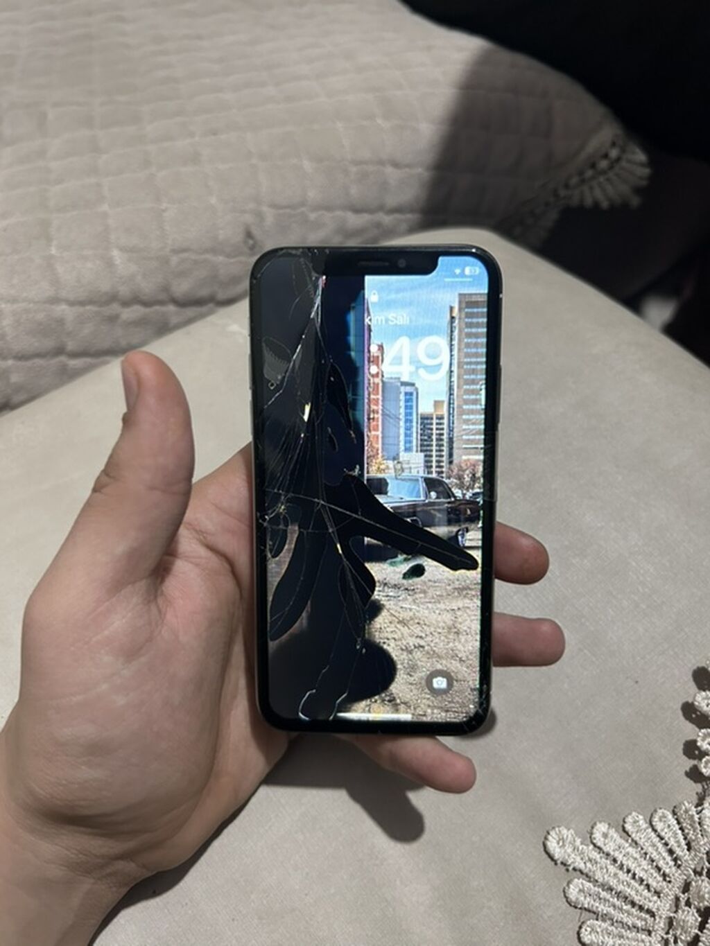 IPhone X, Ağ, Qırıq — Apple iPhone, Bakı (2)