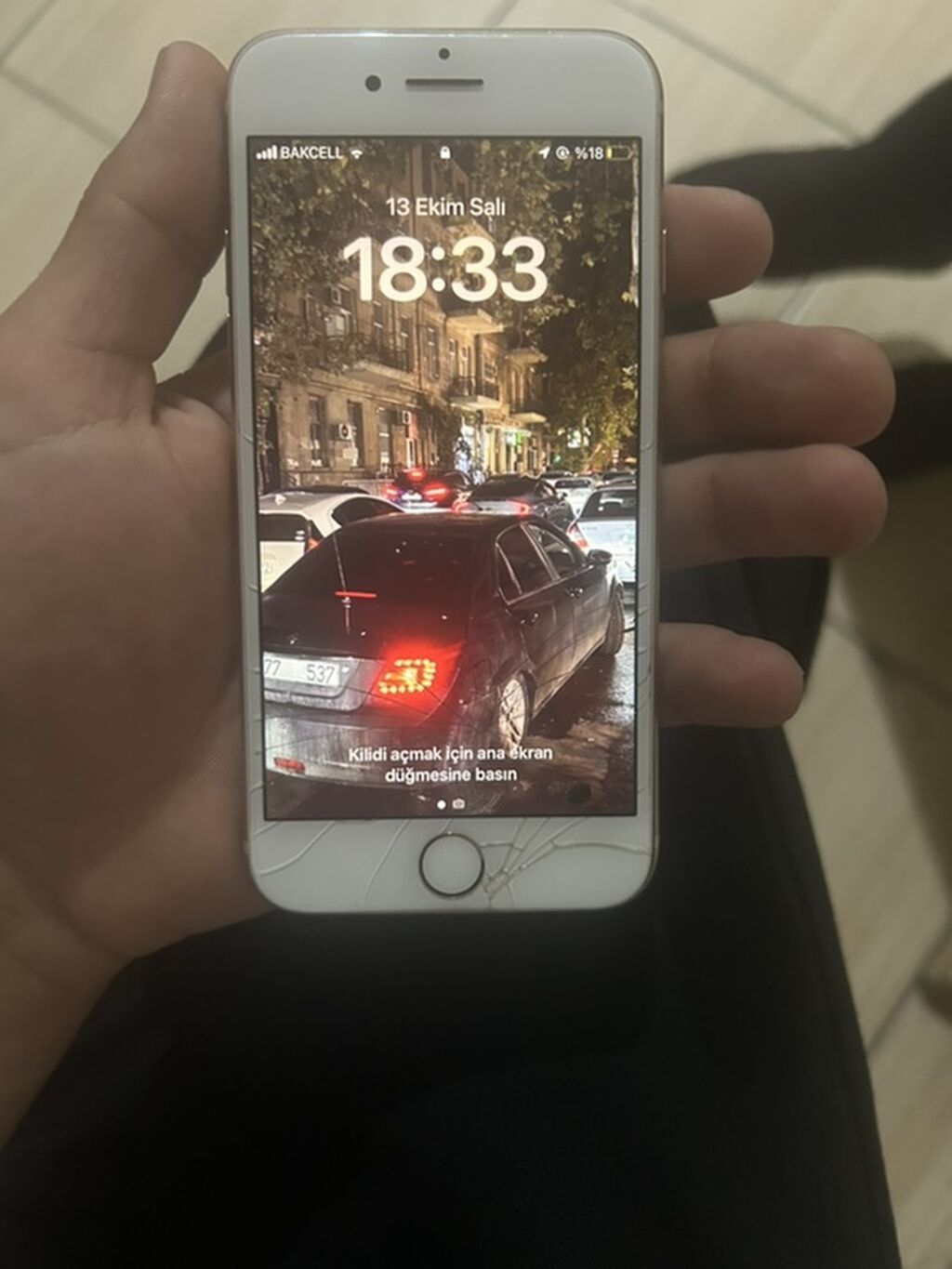 IPhone 8, Qızılı, Qırıq — Apple iPhone, Bakı (2)