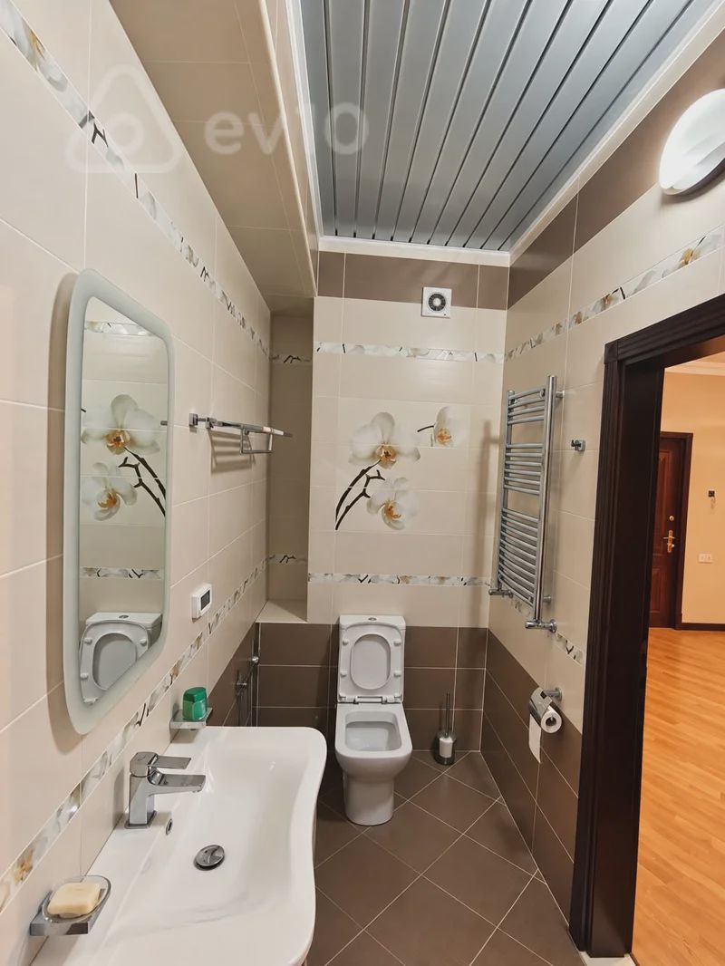For sale: 4-room apartment (new building), 204 m² — Mənzil, Bakı (9)