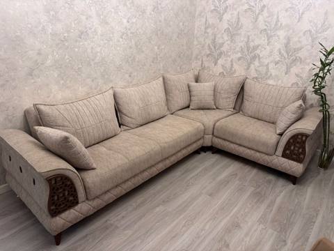 Kunc divan 500azn. Acilir ve bazalidir. Olcu 2×3. Unvan Xirdalan. *N17 — 500 ₼ · Баку · Mebel Kunc divan 500azn. Acilir ve bazalidir. Olcu 2×3. Unvan Xirdalan. *N17 — Баку