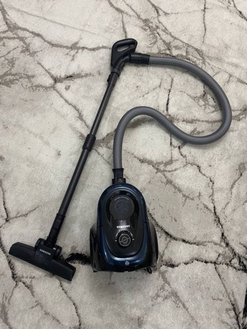 Samsung tozsoran Orqinal – model SC18M21C0VN (VC18M21C0V/EV) — 150 ₼ · Bakı · Tozsoran Samsung tozsoran Orqinal – model SC18M21C0VN (VC18M21C0V/EV) — Bakı