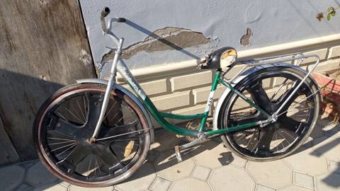 İşlənmiş Şəhər velosipedi Aist, 26", sürətlərin sayı: 1, Ünvandan götürmə — 60 ₼ · Баку · Yol velosipedləri İşlənmiş Şəhər velosipedi Aist, 26", sürətlərin sayı: 1, Ünvandan götürmə — Баку
