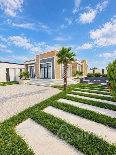5 otaqlı həyət evi, 250 m², Mərdəkan — 530 000 ₼ · Baku · Ev, villa 5 otaqlı həyət evi, 250 m², Mərdəkan — Baku