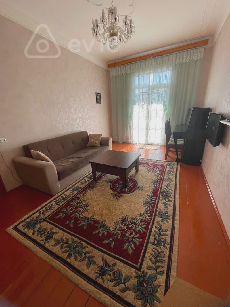 For sale: 2-room apartment (old building), 50 m² — Mənzil, Bakı (3)