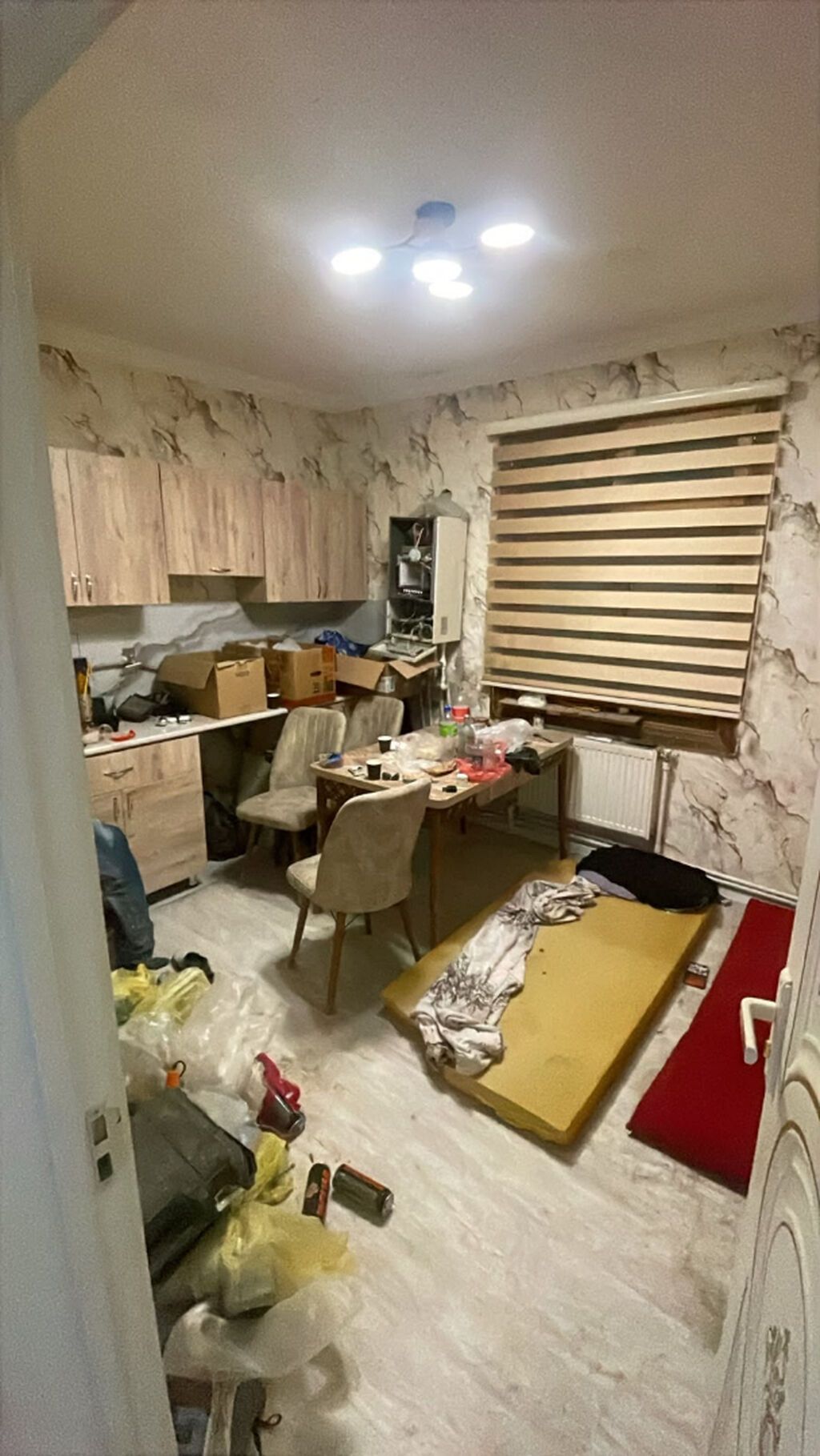 For sale: 2-room apartment (old building), 90 m² — Mənzil, Bakı (5)
