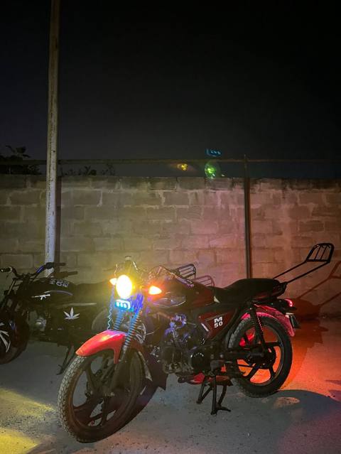 Moto: M50 (Sufang) benzinli motosiklet Xüsusiyyətlər: - Korpus rəngi — Xaçmaz