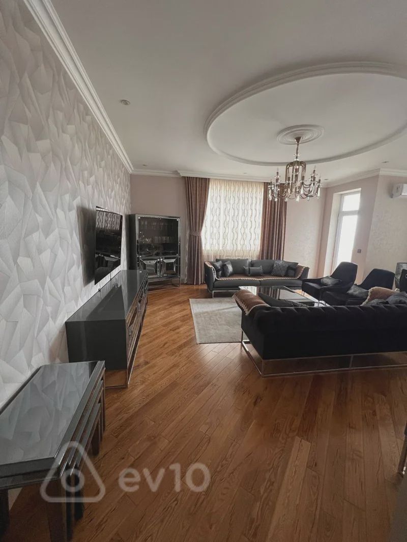 For sale: 4-room apartment (new building), 195 m² — Mənzil, Bakı (2)