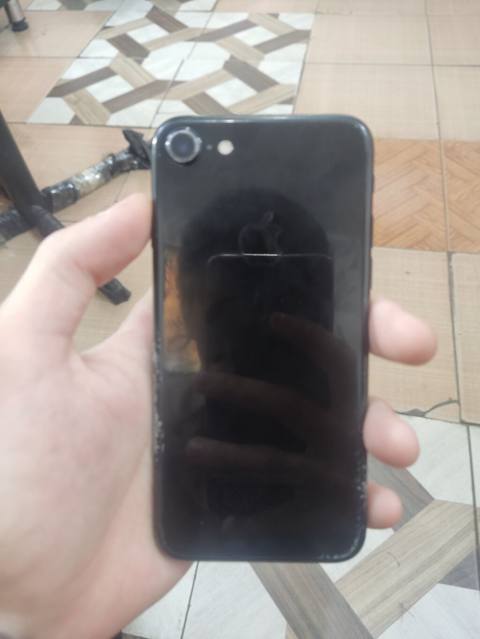 IPhone 7, 128 GB, Qara, Qırıq — 70 ₼ · Сумгайыт · Apple iPhone IPhone 7, 128 GB, Qara, Qırıq — Сумгайыт