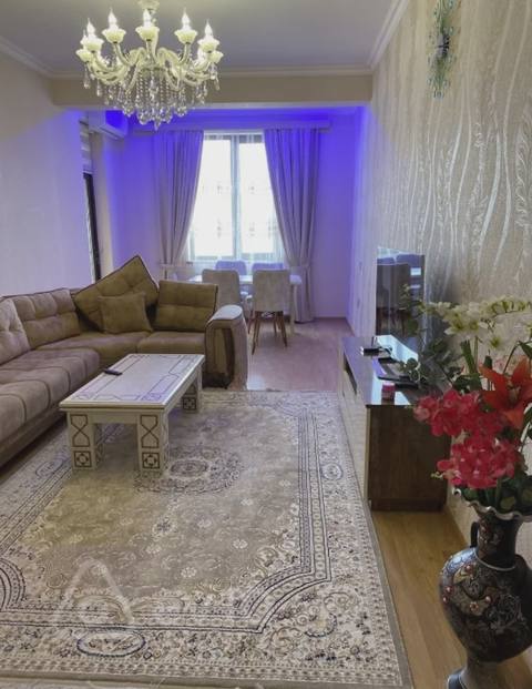 2 otaqlı mənzil, 100 m², Nazim Hacıyev küçəsi — kirayə — Баку