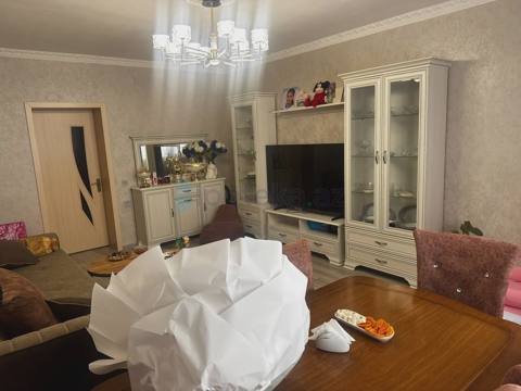 Satılır: 3 Otaq, Köhnə tikili, Binəqədi r., Biləcəri q., 78.00 m² — 178 000 ₼ · 3 otaq · 78 m² · 1/5 mərtəbə · Binə · Mənzil Satılır: 3 Otaq, Köhnə tikili, Binəqədi r., Biləcəri q., 78.00 m² — Binə