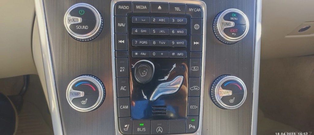 Volvo XC60, 2015 il, 165000 km, 2 L 10-FY-199 — Avtomobillər, Bakı (5)