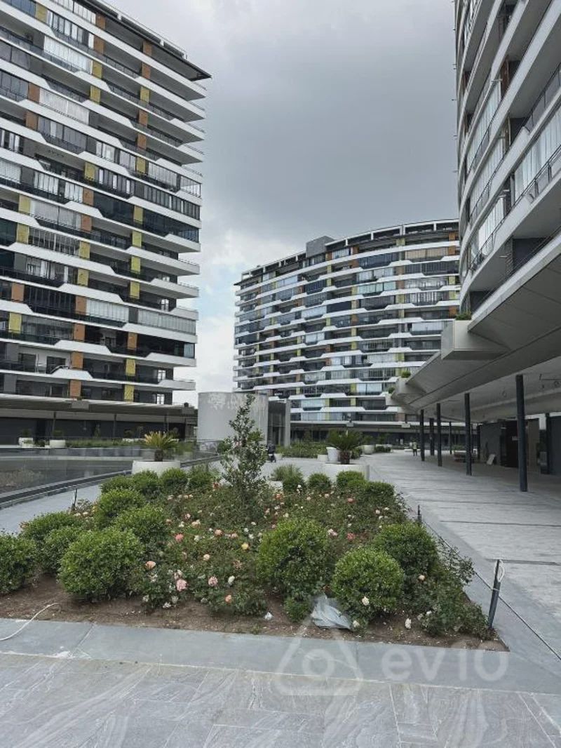 For sale: 2-room apartment (new building), 67 m² — Mənzil, Bakı (2)