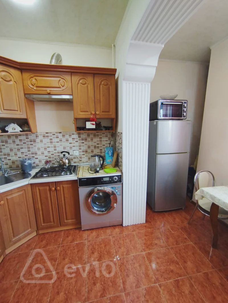 For sale: 4-room apartment (old building), 105 m² — Mənzil, Bakı (7)