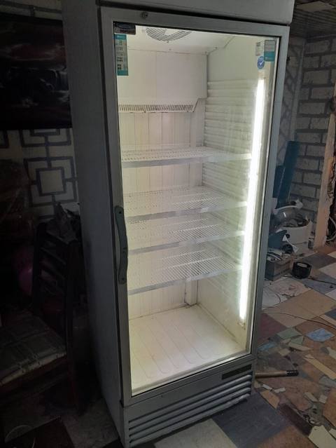 Vitrin soyuducu satilir tam iwlekdir hec bir problemi yoxdur. Qiymet — Sumqayıt