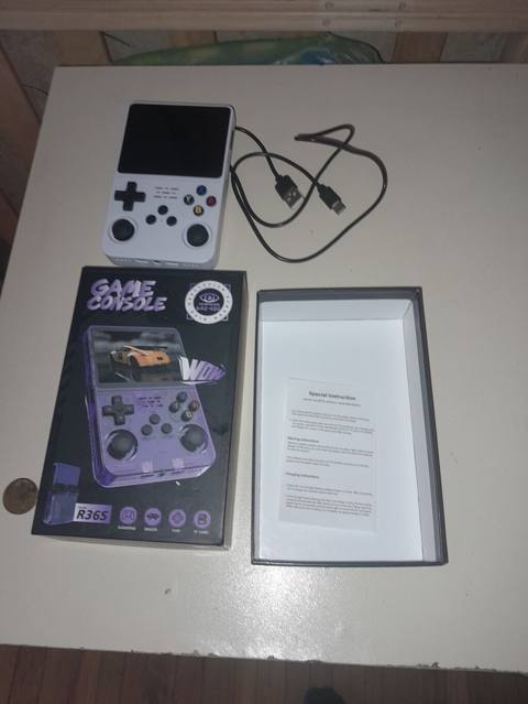 Retro əl oyun konsolu – R36S Xüsusiyyətlər: - Model: R36S (qutu — 60 ₼ · Bakı · Oyunlar, konsollər və proqramlar Retro əl oyun konsolu – R36S Xüsusiyyətlər: - Model: R36S (qutu — Bakı