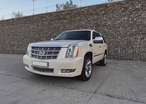 Cadillac Escalade, 2011 il, 190000 km, 6.2 L — 26 500 ₼ · Baku · Avtomobillər Cadillac Escalade, 2011 il, 190000 km, 6.2 L — Baku