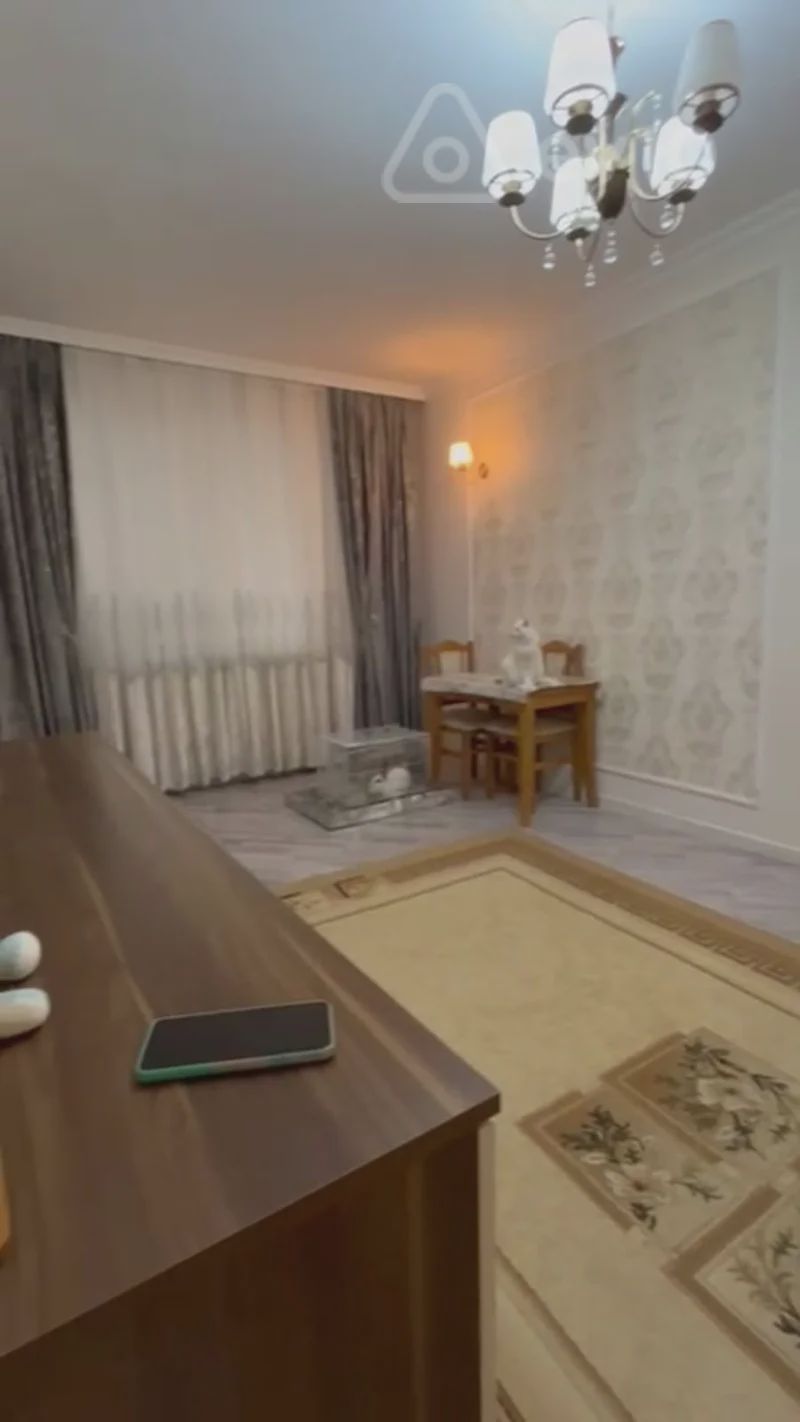 For sale: 2-room apartment (old building), 55 m² — Mənzil, Bakı (12)